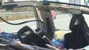 Teška nesreća kod Evzonija, ima mrtvih! Od auta ostala samo olupina (VIDEO)