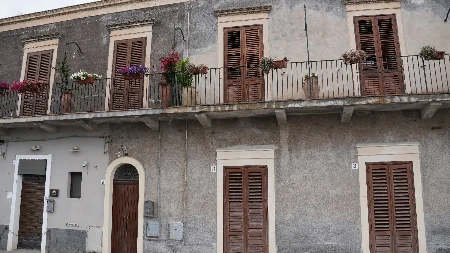 Bračni par kupio napuštenu kuću na Siciliji za 1 evro: Otišli su da je vide i zinuli od čuda - na jednu stvar nisu računali