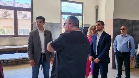 Pavlović obišao sela kod Niša: Ambulatna svuda gde postoje uslovi, meštani traže stalnog lekara
