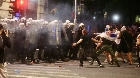 Ceo svet ih hvali, samo blokaderi hoće da ih pobiju! Srpska policija oborila Amerikance s nogu! (VIDEO) 