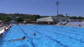 Roditelji, evo kako vi i deca možete besplatno na bazen! Dele se kartice koje vrede čak 50.000 dinara, važe celo leto