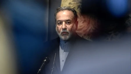 "Ormuski moreuz nije američki, bežite odavde!" Aragči odgovorio Trampu