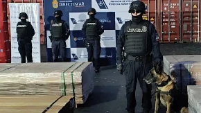 U daskama krili kokain vredan više od osam milijardi evra! Istorijska zaplena droge u Čileu, novi snimci akcije (FOTO+VIDEO)