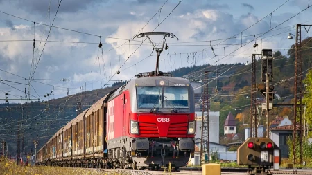 Detalji nesreće u Ovčar Banji: Mladića udario voz dok je bio na mostu!