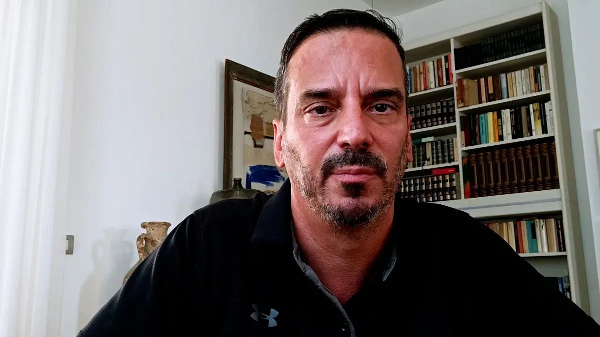 Blokader i disident Aleksandar Dikić poredi izbore sa fudbalskom utakmicom