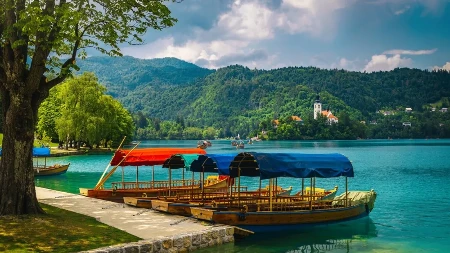 Turisti besni i šokirani: Na jezeru u regionu kazne su  200 evra za ovaj prekršaj - mreže se usijale od komentara 