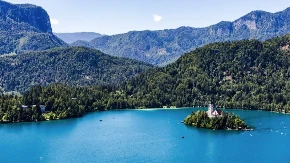 Turisti besne: Na jezeru koje Srbi obožavaju pišu kazne od 200 evra ako odmarate u hladu
