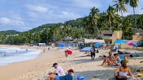Italijani ne veruju, nastao pravi haos: Smetaju im turisti koji na plažu nose svoje sendviče 