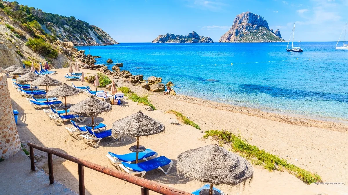 Nema pića ni masaže na svetski poznatoj plaži: Mala greška vas može koštati od 150 do 750 evra