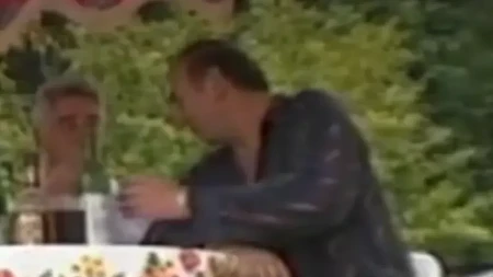 Supruga našeg pevača izvršila samoubistvo: Otvoreno oproštajno pismo, evo šta piše u njemu