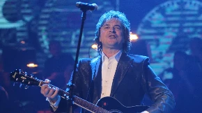 Skandal! Alenu Islamoviću otkazali koncert u Bosni zbog nastupa u Kraljevu