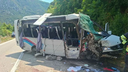 Dečak iz Srbije kritično: Lekari ga vratili u život nakon nesreće kod Nikšića, zadobio teške povrede glave i grudnog koša