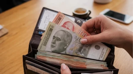 Novčani horoskop za period od 13. do 19. jula: Blizancima i Vodoliji više dobitaka, Vaga u minusu