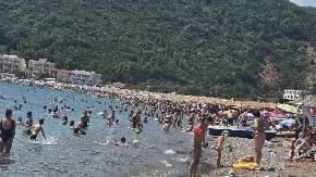 Dali skoro 100 evra za mesto na plaži, pa ih sa decom izbacili: "Ovo je prevršilo svaku meru"