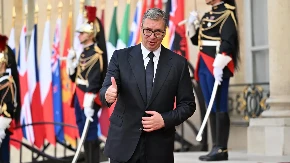 Vučić jedini van NATO i EU na paradi! Milanović i Plenković se guše u besu, blokaderi doživeli nervni slom! 