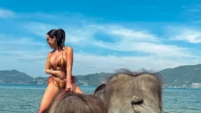 Naša pevačica imala udes! Krenula na snimanje emisije, vozilo je samo izletelo ispred nje (FOTO)
