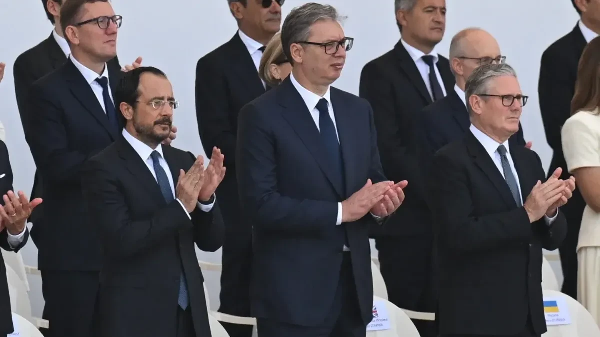 Makron poslao jasnu poruku celoj Evropi: Vučić jedini dobio ovu počast! 