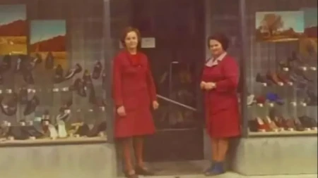 Svi smo ih nosili u Jugi, a sada su ponovo hit: Kultne cipele osvojile i mlađe generacije