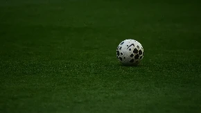 Tuga u Nemačkoj: Preminuo poznati fudbaler Ajntrahta