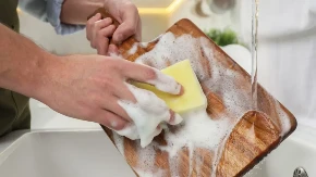 Drvena ili plastična daska? Evo na kojoj se zapravo krije više bakterija