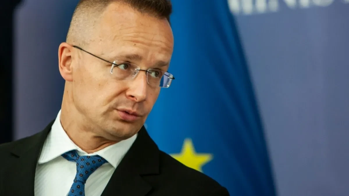 Šok u Mađarskoj! Sijarto napustio politiku i otišao kod Kineza