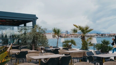 Turista pokazao račun iz kafića u Splitu - cena kafe iznenadila turiste