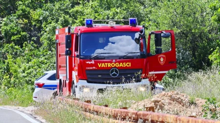 Tragedija kod Šibenika: Požar u kamp prikolici, ima mrtvih