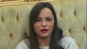 "Dobijala sam batine, razvlačio me je po patosu" Ružica Veljković šokirala tvrdnjama o našem pevaču! (FOTO)