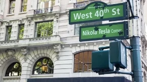 "JEDNO LUDO LETO" PISALO JE U NJEGOVOM DNEVNIKU Slika Nikole Tesle u društvu osamljene žene, ISTINA ILI LAŽ (FOTO)