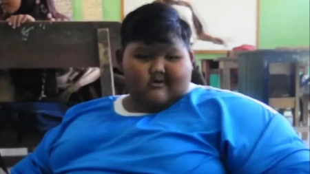 Imao je 192 kilograma sa samo 10 godina: Nije mogao da hoda ni da obuče majicu, a danas ga rođena majka jedva prepoznaje