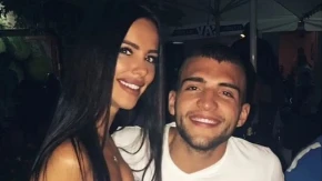 Sprema se slavlje u Sevilji! Veljko i Bogdana opet pozirali u avionu: Jedva čekaju da vide Anastasiju i bebu (FOTO)