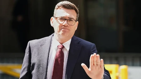 Bernam ovog dana postaje britanski premijer: Preuzeo Laburiste i najavio veliki zaokret