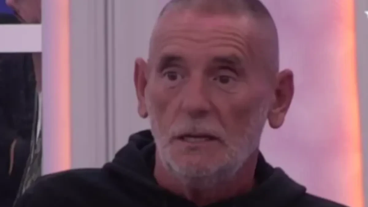 "Lepi Mića me je pipkao, bili smo u hotelu, i..." Skandal u emisiji uživo, isplivale šokantne tvrdnje!