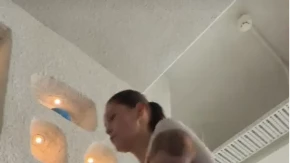 Sa bebom u teretanu: Žena pokazala kako trenira sa sinom od 6 meseci, ovo se ne viđa svaki dan!