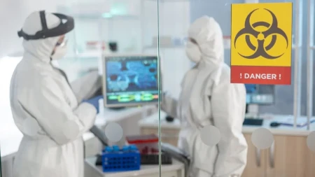 Smrtonosni virus kosi sve pred sobom! Stotine mrtvih, lekari nemaju gde da prime obolele!