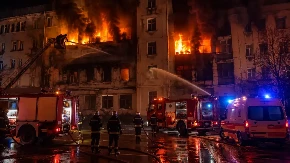 Muškarac živ izgoreo u požaru: Jeziva tragedija u Hrvatskoj, buknuo plamen na petom spratu zgrade!
