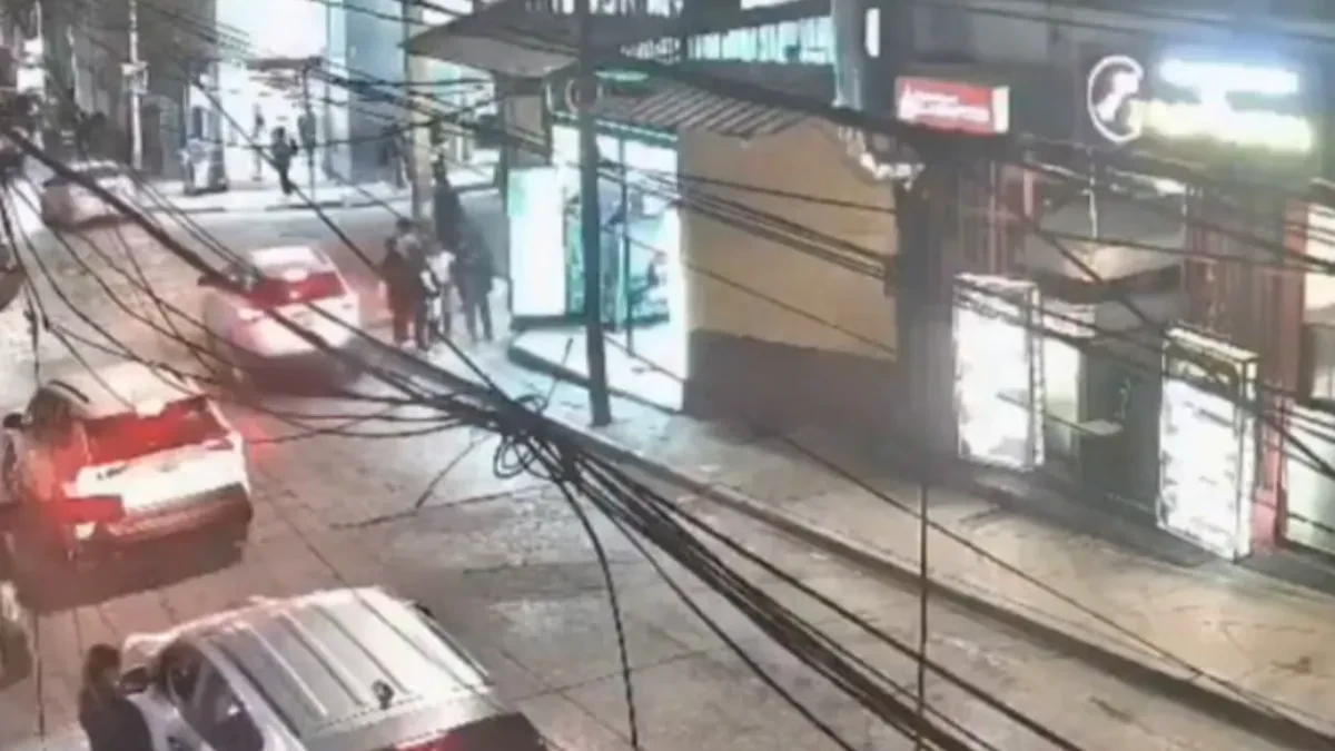 Desio se strašan zemljotres, ima mrtvih! Pucao asfalt na ulicama, scene su apokaliptične
