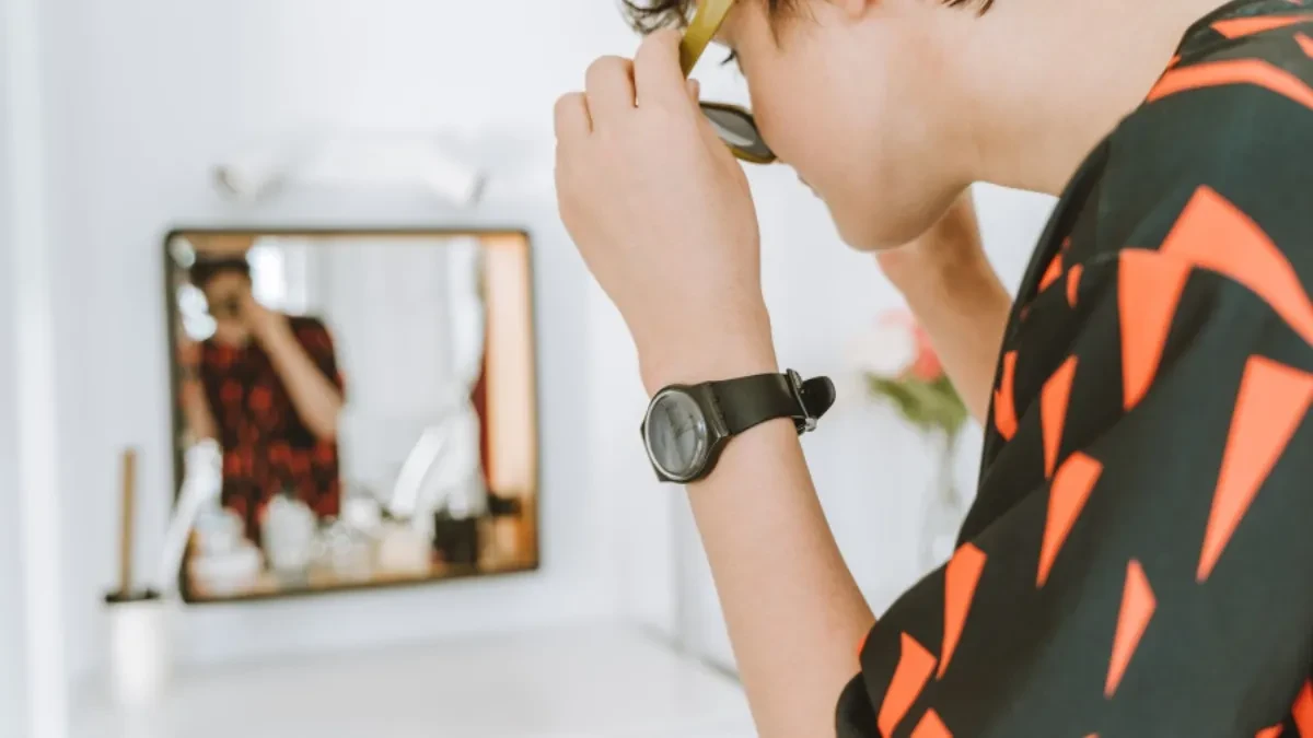 Looksmaxxing: Opasan trend koji osvaja društvene mreže i utiče na samopouzdanje tinejdžera