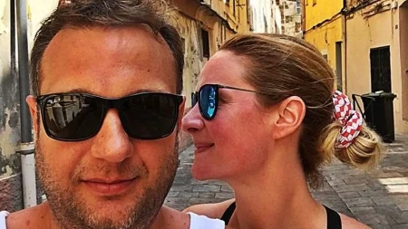 Voditeljka završila u krevetu sa kolegom, njen muž saznao! Nastao skandal neviđenih razmera