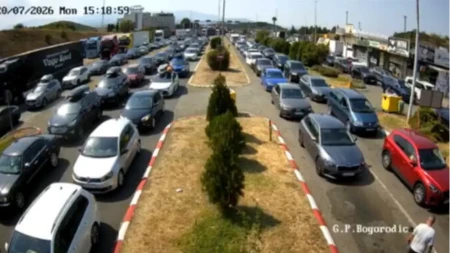Haos na Evzoniju, gužve su ogromne! Nervoza mežu vozačima raste iz minuta u minut