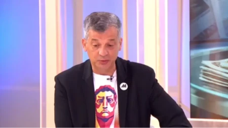 Skandalozne izjave predsednika NUNS-a! Udario na Vučićevu porodicu, pa izjavio: "Tragedija u Novom Sadu nas je digla iz apatije!" (VIDEO)
