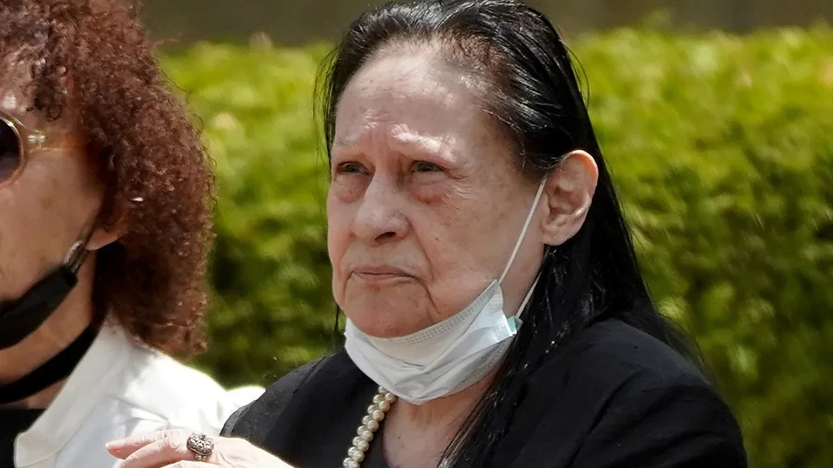 Olivera Katarina poslednje dane života provela u najvećoj bedi: Prodavala je stvari iz stana da bi preživela