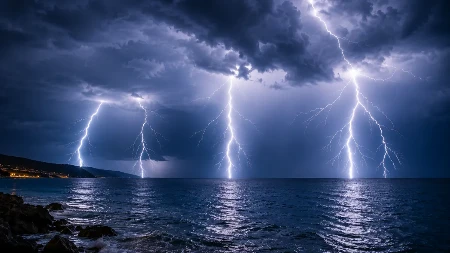 Drama na Jadranu! Ženu pogodio grom nasred plaže, stručnjaci upozoravaju na kobnu grešku