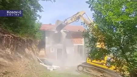 Kurti ruši srpske kuće: Novi pokušaj etničkog čišćenja na Kosovu!