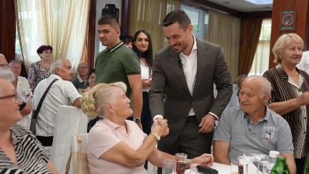 Da penzionerima damo glavnu reč