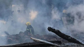 Dušanovu kuću udario grom! Sve što su stvarali nestalo za par minuta: "Prvo su se stresli prozori, pa vrata, a onda..."
