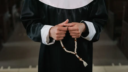 Katoličanstvo u Irskoj i dom za neudate majke: U zemlji pronađeni ostaci 99 beba, sumnja se da ih je gotovo 800 završilo u masovnoj grobnici