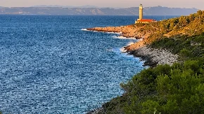 Nekad zabranjeno hrvatsko ostrvo danas je magnet za turiste - više od 50 godina bilo je vojna tajna