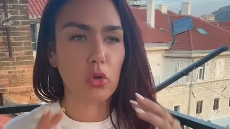 Amerikanka došla u Hrvatsku, pa izjavom o Srbima izazvala haos: Mreže se usijale zbog njenih reči