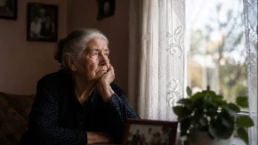 Zašto odlazak dece toliko boli? Naučnici otkrili šta se dešava u mozgu roditelja